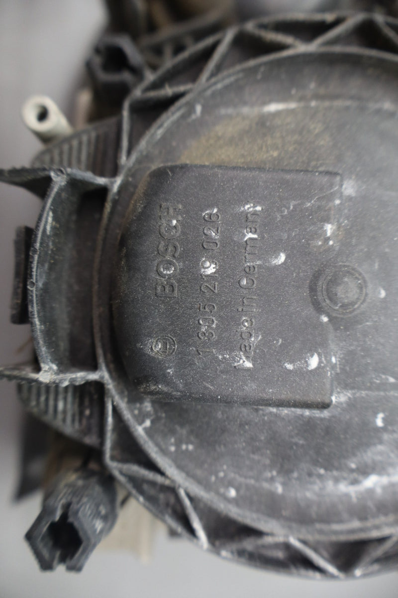 Load image into Gallery viewer, 90-02 Mercedes R129 SL500 SL600 Front Left Driver Side Headlight Lamp Oem
