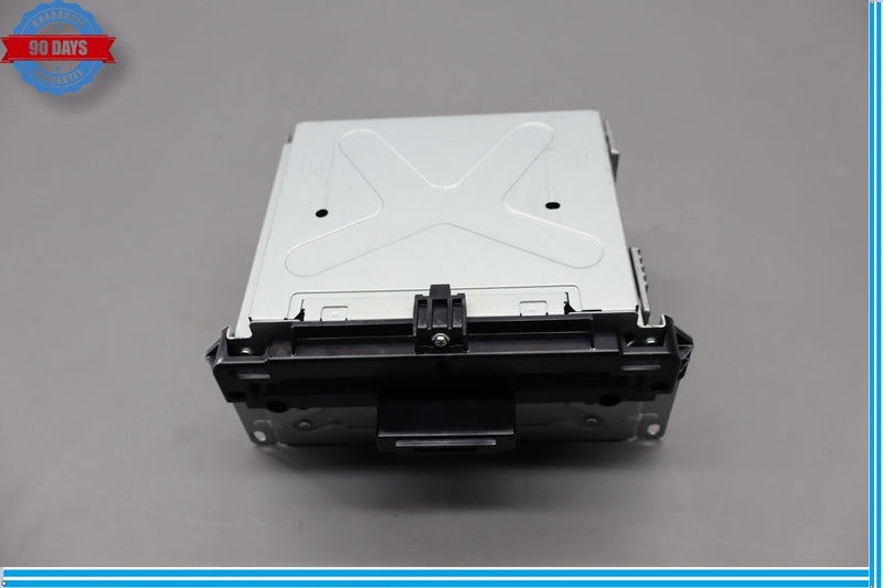 Load image into Gallery viewer, 14-17 Maserati Ghibli M157 Quattroporte M156 Head Unit Comand FM CD Audio Oem
