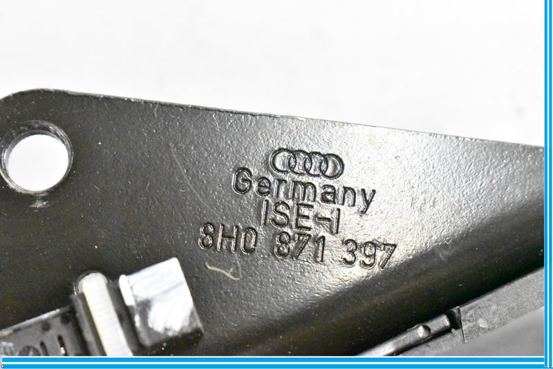 Load image into Gallery viewer, Convertible Top Lock Plate 04 05 06 Audi A4 Cabrio L and R 8H0871397 8H0871398
