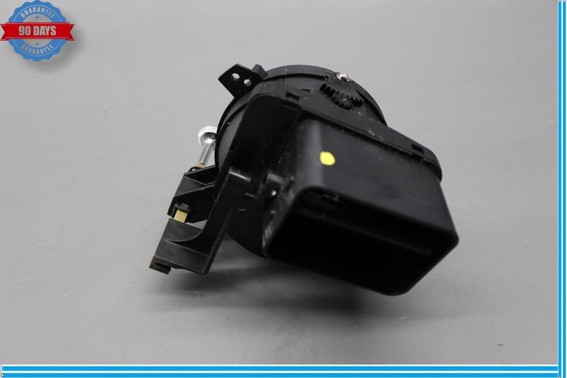 Load image into Gallery viewer, 03-12 Bentley Continental Flying Spur Right Side Dash A/C Air Vent Grill Oem

