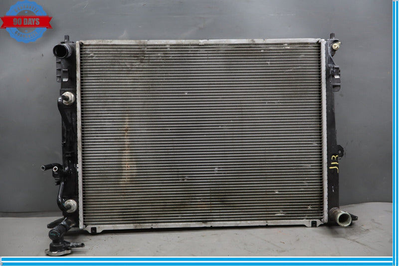 Load image into Gallery viewer, 11-14 Hyundai Equus Signature Engine Motor Water Cooling Radiator Oem
