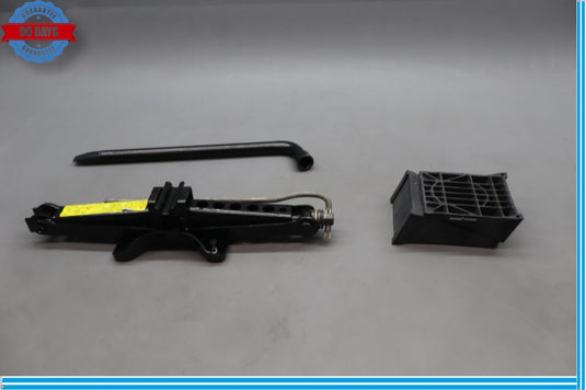 10-15 Jaguar X250 XF XFR Emergency Spare Tool Wrench 1R8A17032AB Oem