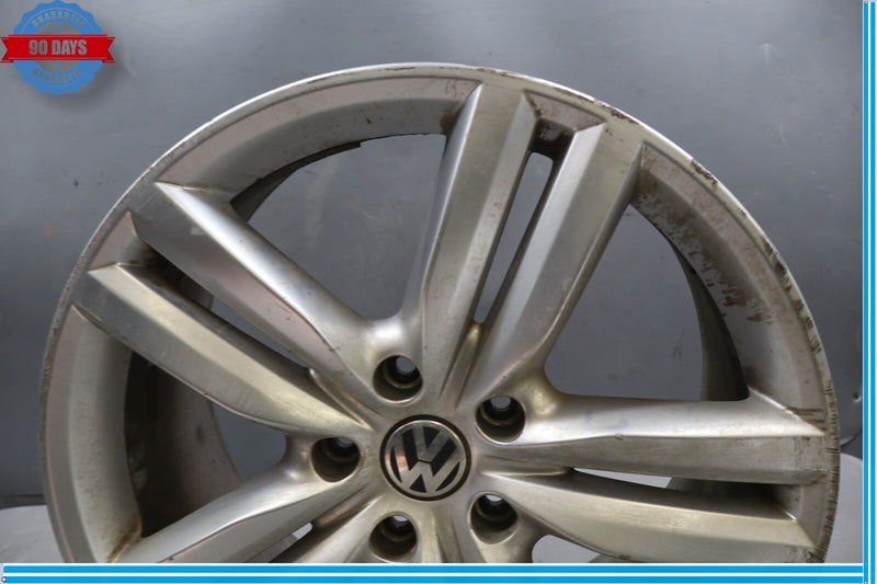 Load image into Gallery viewer, 11-16 Volkswagen VW Touareg 20" 9x20H2 ET57 Alloy Wheel Rim 5-Twin Spoke R20 Oem

