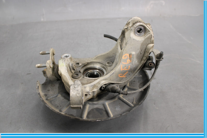 Load image into Gallery viewer, 11-17 Volkswagen CC Front Front Right Passenger Spindle Knuckle Wheel Hub Oem
