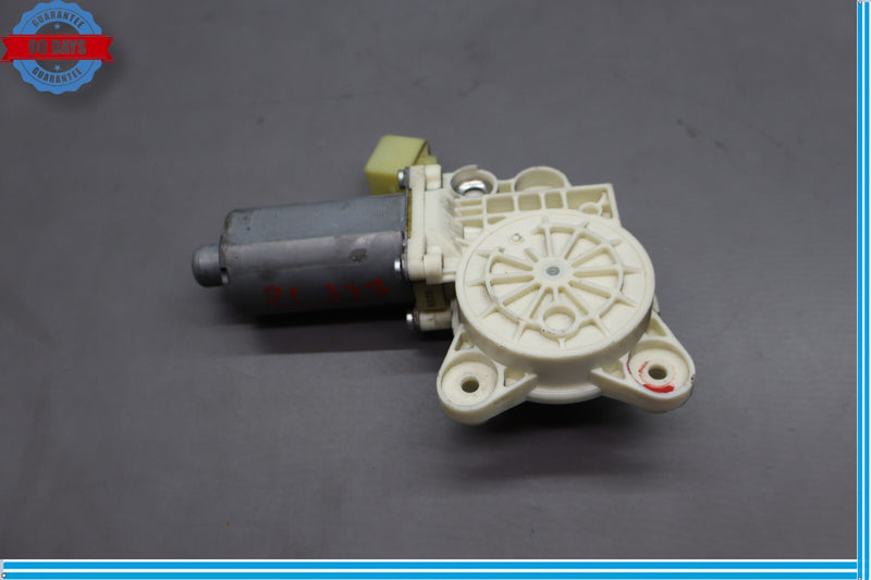 Load image into Gallery viewer, 06-11 Mercedes W219 CLS500 Rear Left Driver Door Window Regulator Motor Unit Oem
