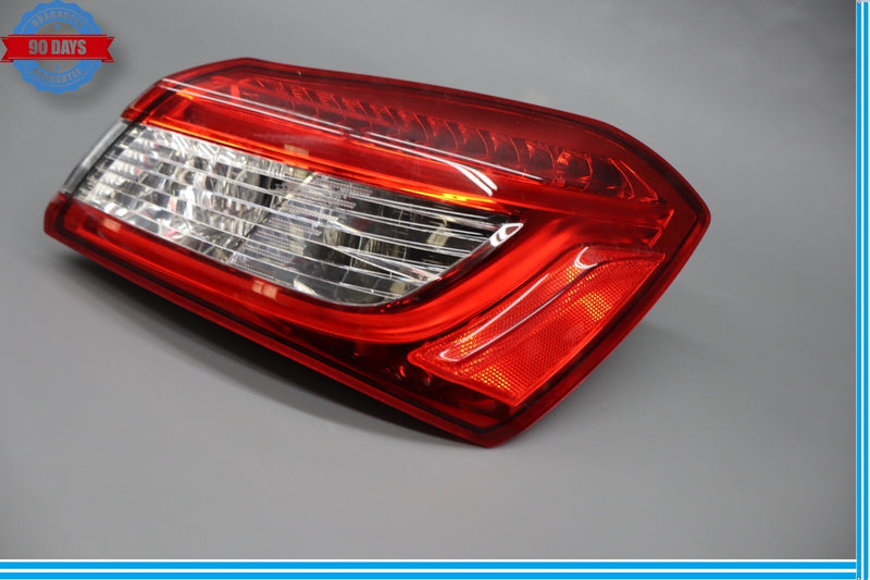 Load image into Gallery viewer, 14-17 Maserati Ghibli Rear Right Side Trunk Outer Taillight Tail Light Lamp Oem
