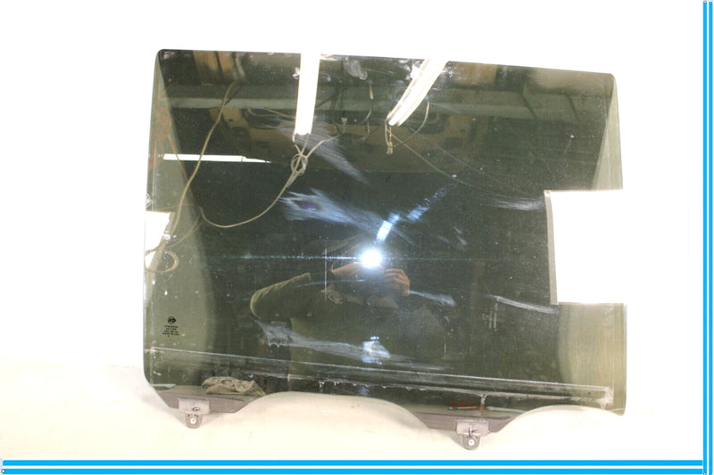 Load image into Gallery viewer, 11-17 Infiniti QX56 QX80 Rear Right Passenger Side Door Window Glass Oem
