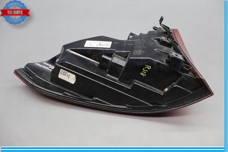 Load image into Gallery viewer, 15-18 Porsche Cayenne 958 Rear Right Side Outer Tail Light Taillight Lamp Oem
