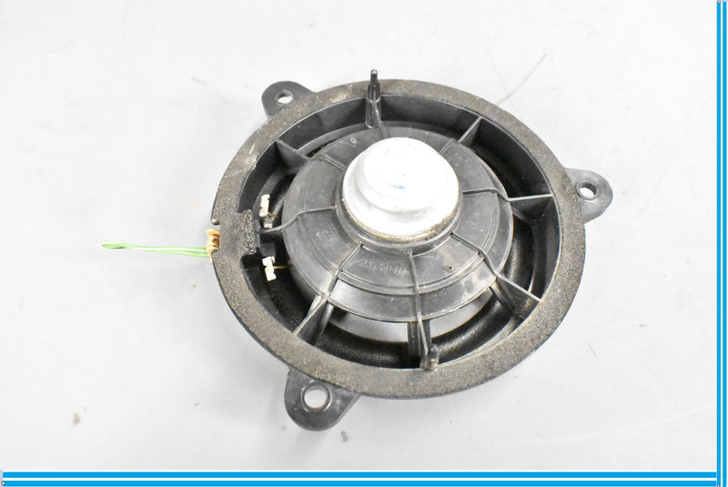 Load image into Gallery viewer, 04-13 Maserati Quattroporte M139 Rear Left Driver Door Audio Sound Speaker Oem
