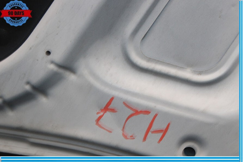 Load image into Gallery viewer, 15-20 Hyundai Genesis Front Hood Bonnet Panel Assembly White 66400-B1000 Oem

