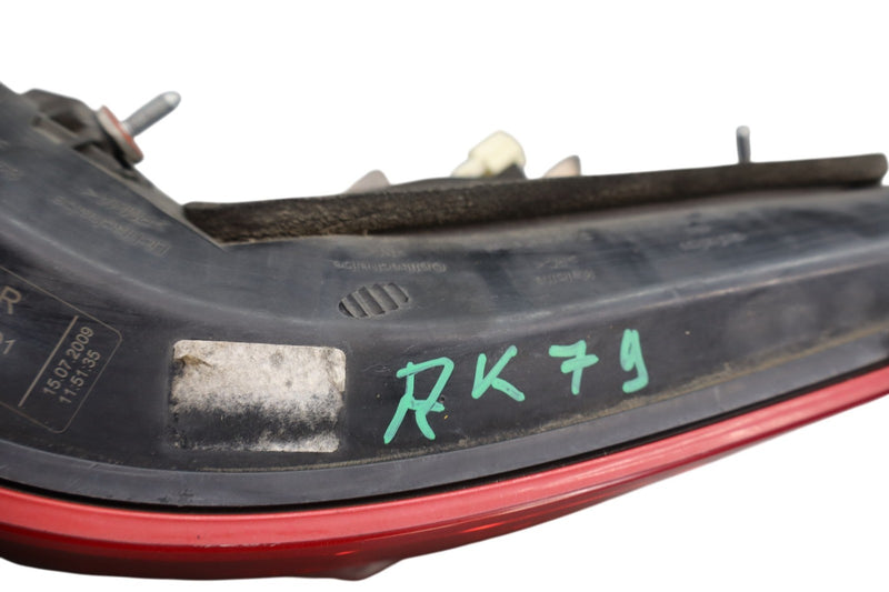 Load image into Gallery viewer, 10-13 Mercedes W212 E550 Rear Right Side Tail Light Lamp Assembly 2129067101 Oem
