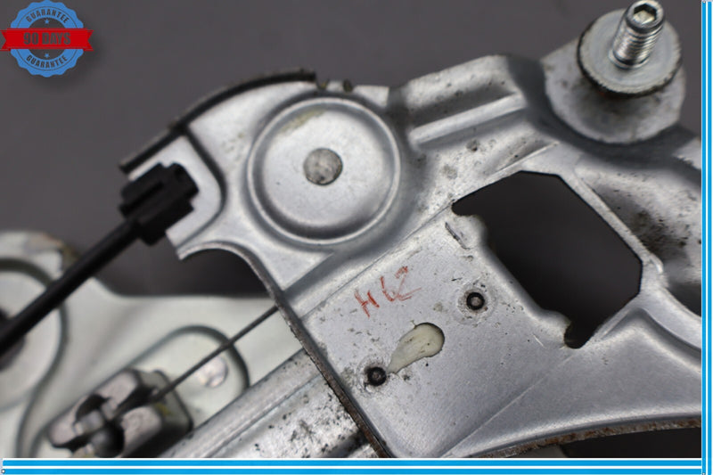 Load image into Gallery viewer, 02-10 Lexus SC430 Front Right Passenger Side Door Window Regulator W/ Motor Oem
