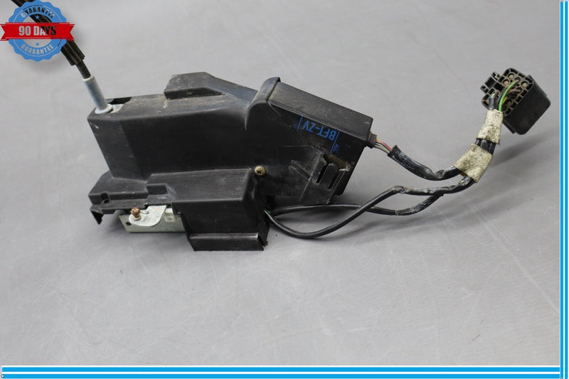 Load image into Gallery viewer, 97-06 Jaguar XK8 XKR X100 Right Passenger Inside Door Handle W/ Lock Oem
