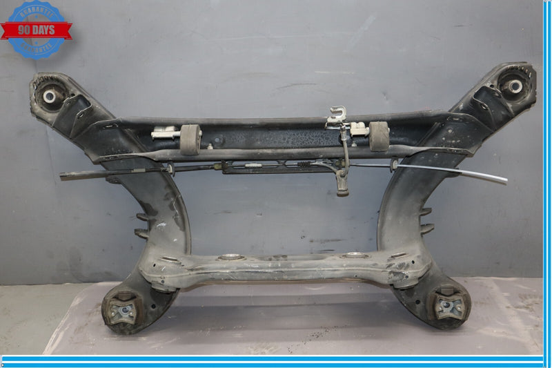Load image into Gallery viewer, 10-18 Mercedes E350 E400 CLS550 Rear Subframe Sub Frame Crossmember Oem
