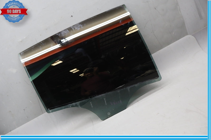 Load image into Gallery viewer, 08-14 BMW X5 X6 E70 Rear Right Passenger Side Door Window Auto Glass Oem
