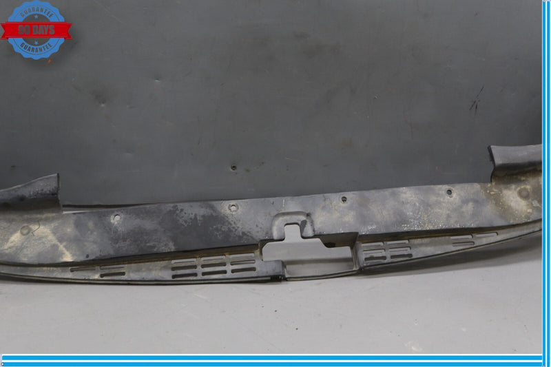 Load image into Gallery viewer, 11-16 Hyundai Equus Radiator Grille Upper Cover Panel 863623N000 Oem

