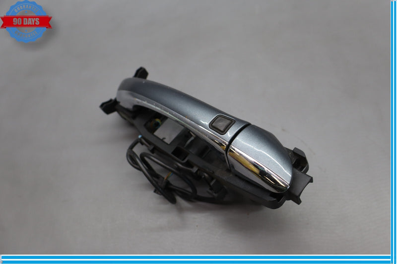 Load image into Gallery viewer, 06-11 Mercedes W219 CLS550 CLS55 Rear Right Exterior Door Handle Keyless Go Oem
