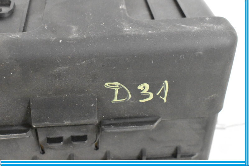Load image into Gallery viewer, 00-06 Mercedes CL500 CL600 W215 Vacuum Pump Protective Cover 2158000335 Oem
