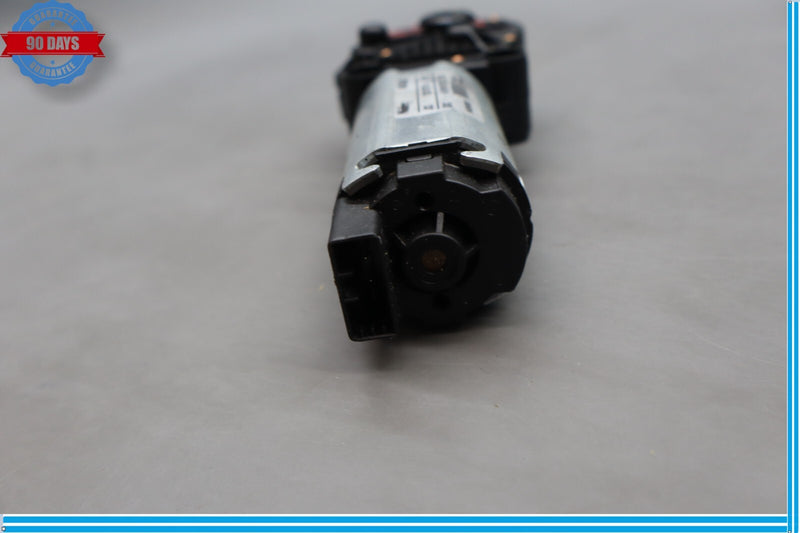 Load image into Gallery viewer, 12-19 Mercedes GL450 GL550 X166 Rear 3rd Third Row Seat Motor Oem
