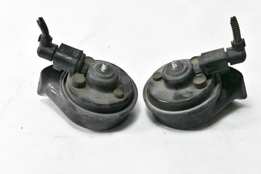 07 08 09 10 11 VOLKSWAGEN EOS HIGH & LOW PITCH HORN SIGNAL OEM