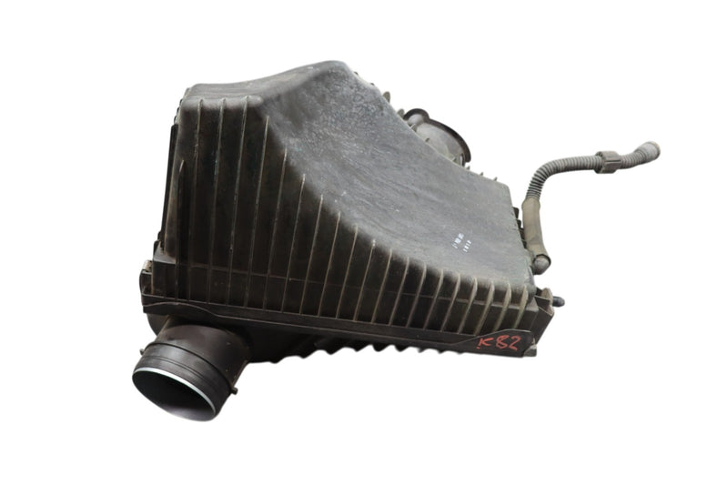 Load image into Gallery viewer, 11-15 Volkswagen Touareg Engine Motor Air Intake Filter Box 7P0129607 Oem

