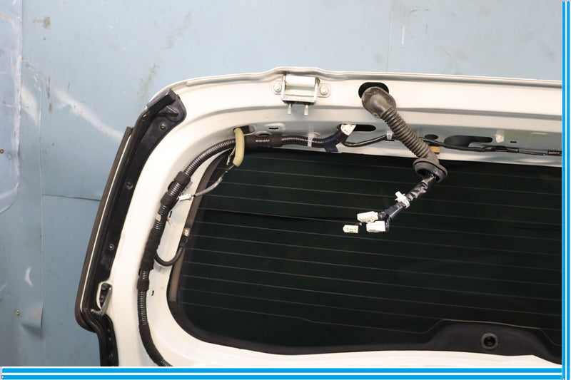 Load image into Gallery viewer, 11-13 Infiniti QX56 Rear Liftgate Tailgate trunk Lid Latch Oem
