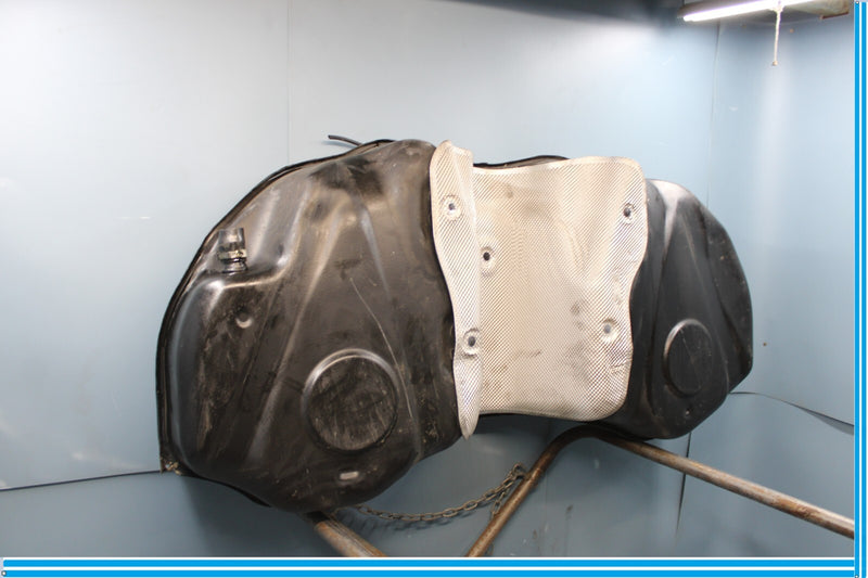 Load image into Gallery viewer, 14-20 Maserati Ghibli Fuel Gas Tank Reservoir Pump Assembly Oem

