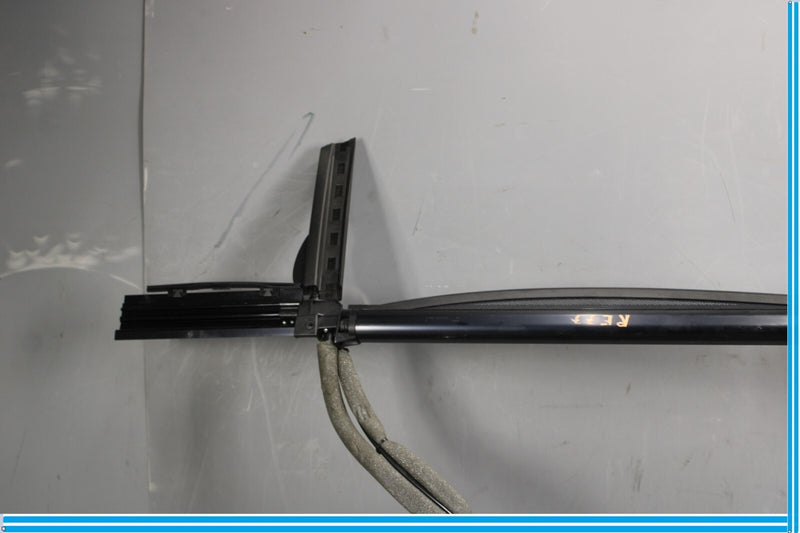 Load image into Gallery viewer, 07-13 Mercedes S550 S600 Rear Right Door Window Sun Shade Sunshade Black Oem
