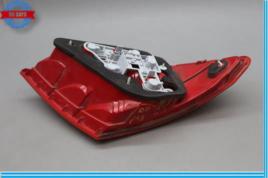 08-14 Mercedes W204 C350 C300 C63 Rear Right Passenger Side Tail Light Lamp Oem