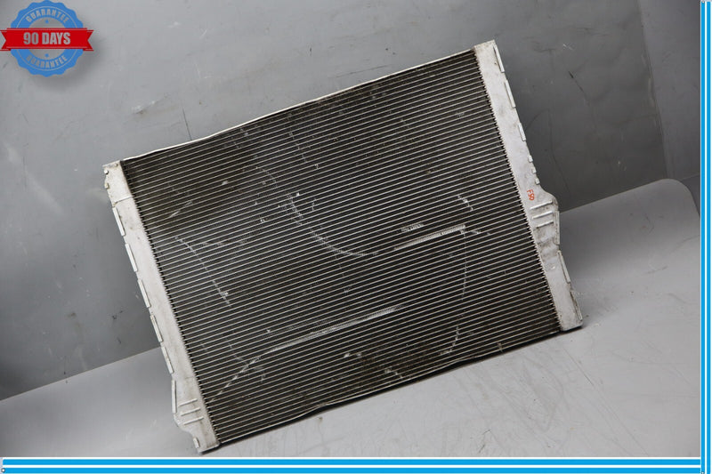 Load image into Gallery viewer, 10-15 BMW 750Li 750Li xDrive Engine Main Large Grade Radiator Oem
