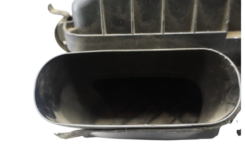 Load image into Gallery viewer, 02-05 Ford Thunderbird Air Intake Cleaner Box W/ Maf Black 22020-50210 OEM
