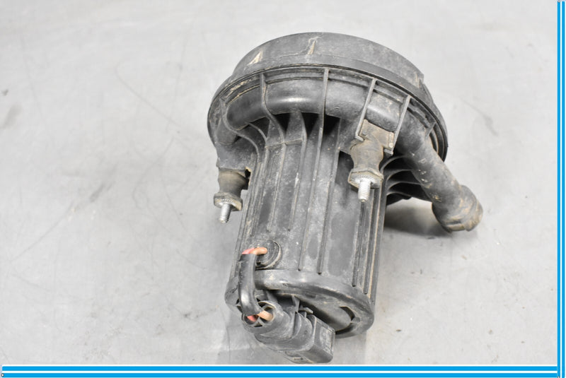 Load image into Gallery viewer, 05-12 Audi A8 Secondary AUX Auxiliary Air Injection Smog Pump Oem
