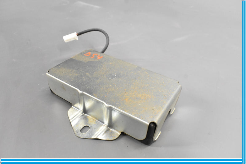 Load image into Gallery viewer, 07-09 Lexus LS460 Battery Mayday Communication Control Module Oem
