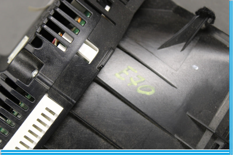 Load image into Gallery viewer, 07-09 Mercedes W221 S550 Speedometer Instrument Cluster Odometer Assembly Oem

