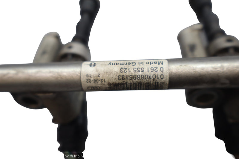 Load image into Gallery viewer, 10-14 Land Rover Range Rover Sport Left Side Fuel Injection Rail Line Oem
