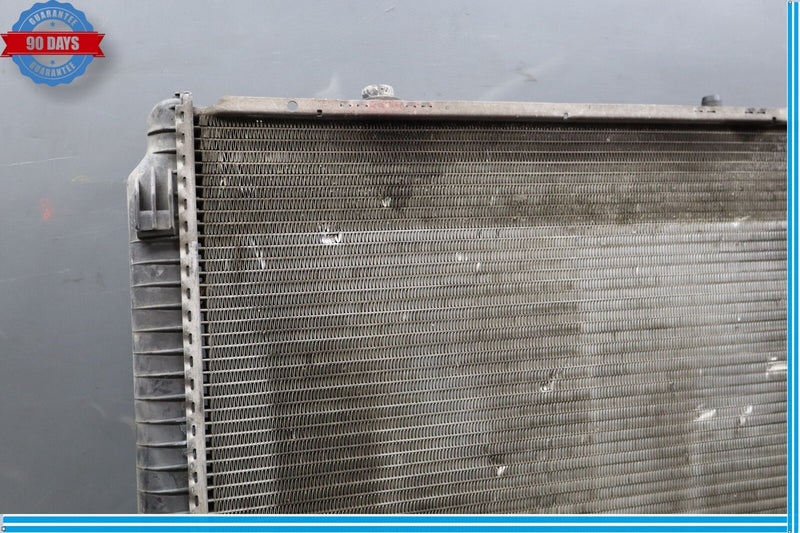 Load image into Gallery viewer, 92-02 Mercedes R129 SL500 500SL Engine Cooling Cooler Radiator Assembly Oem
