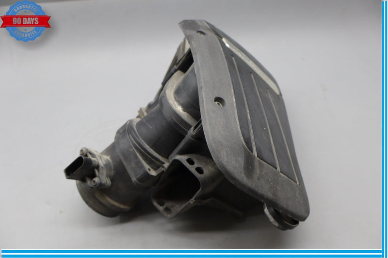 Load image into Gallery viewer, 03-12 Bentley Continental Right Side Air Intake Cleaner Box 3W0129601F Oem
