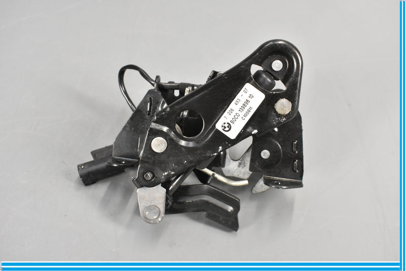 Load image into Gallery viewer, 12-18 BMW 650i Front Left Side Bonnet Hood Lock Latch Actuator Oem
