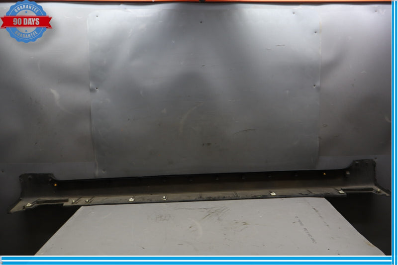 Load image into Gallery viewer, 11-16 Hyundai Equus SIG Right Passenger Side Skirt Rocker Panel Molding Oem
