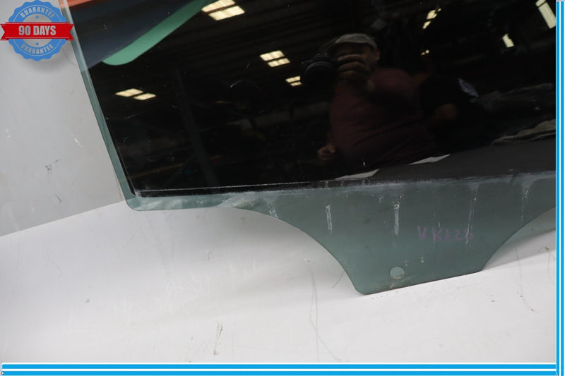 Load image into Gallery viewer, 08-14 BMW X5 X6 E70 Rear Right Passenger Side Door Window Auto Glass Oem
