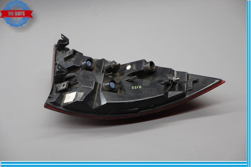 Load image into Gallery viewer, 11-14 Porsche Cayenne 958 Rear Right Side Tail Light Taillight Lamp Assembly Oem
