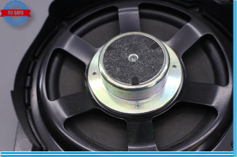 Load image into Gallery viewer, 10-13 Mercedes W221 S550 S400 Front Right Passenger Side Door Speaker Oem

