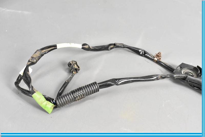 Load image into Gallery viewer, 07-12 Lexus LS460 Front Left Driver Seat Belt Buckle Black Oem
