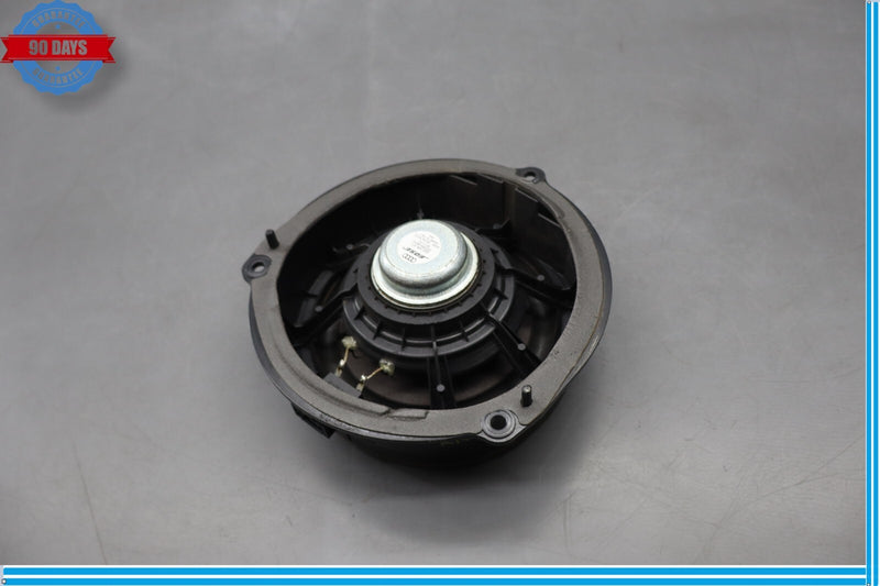 Load image into Gallery viewer, 12-18 Audi A7 Quattro Rear Left Or Right Side Door Audio Speaker Bose Oem
