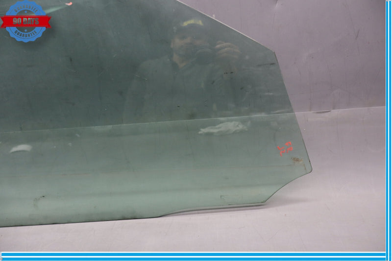 Load image into Gallery viewer, 08-14 Mercedes C250 C350 W204 Front Right Passenger Side Door Window Glass Oem
