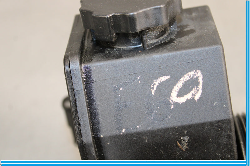Load image into Gallery viewer, 97-04 Mercedes R170 SLK230 C230 Power Steering Pump Reservoir Assembly Oem
