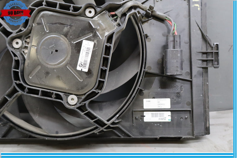 Load image into Gallery viewer, 14-21 BMW i3 I01 Hybrid Engine Radiator Cooling Fan Motor Shroud 8641949 Oem
