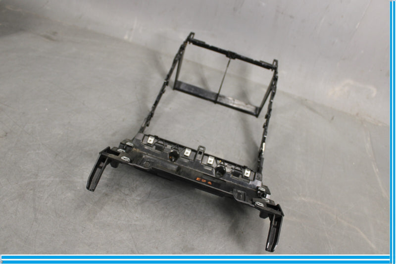 Load image into Gallery viewer, 10-13 LR Range Rover Sport Center Console Upper Frame Support Bracket Oem
