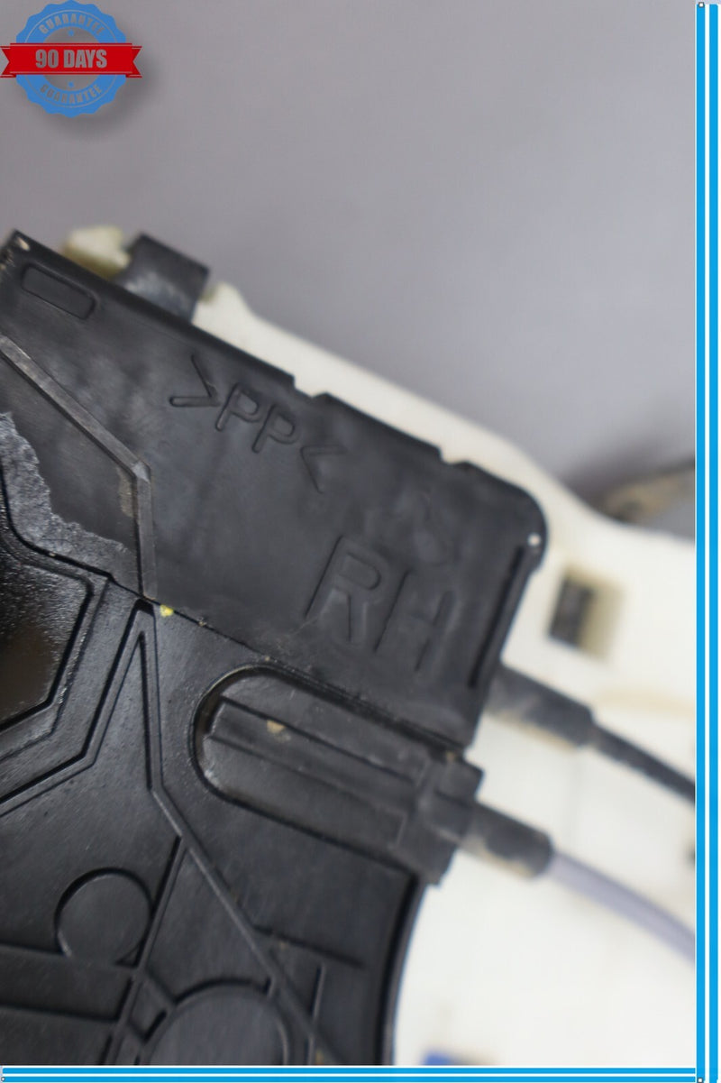 Load image into Gallery viewer, 15-20 Hyundai Genesis Front Right Passenger Side Door Lock Latch Actuator Oem
