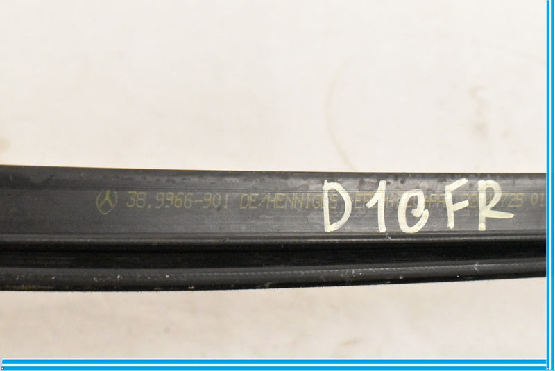 Load image into Gallery viewer, MERCEDES C300 W204 FRONT RIGHT DOOR WINDOW BELT WEATHERSTRIP SEAL OEM 2008-14
